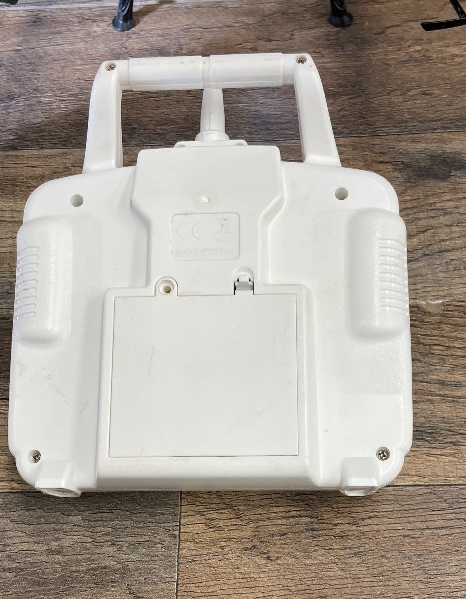 Syma X5HW WiFi FPV Camera Quadcopter Drone 2.4GHz w/ Remote & Batteries