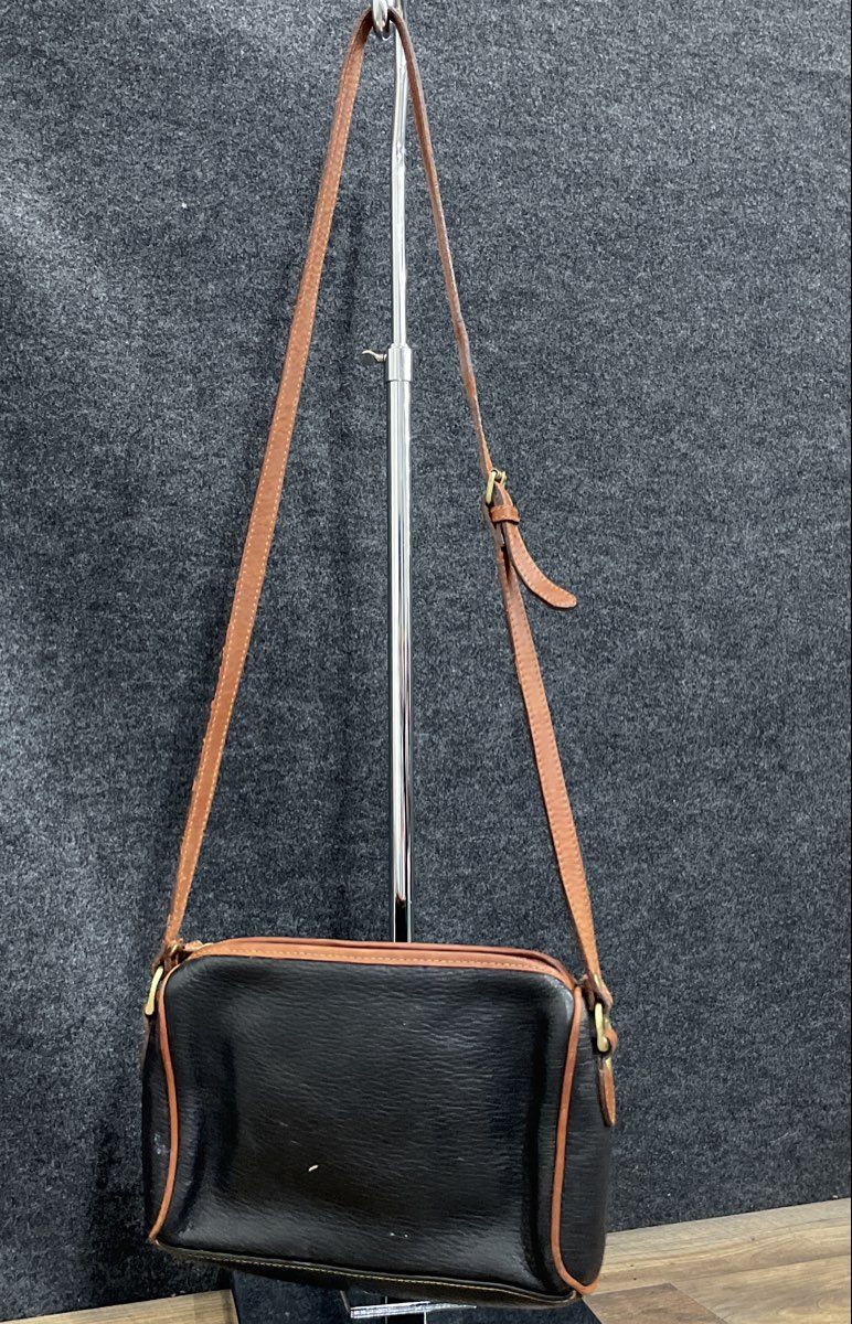 Vintage Liz Claiborne Black Pebble Leather Crossbody Purse Bag Tan Trim Brass