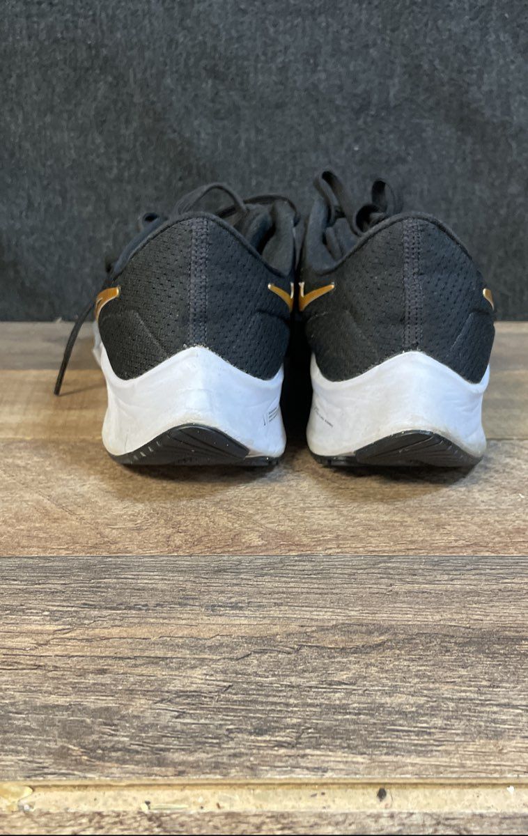 Nike Air Zoom Pegasus 38 Black Metallic Gold Running Shoes Women's Size 8