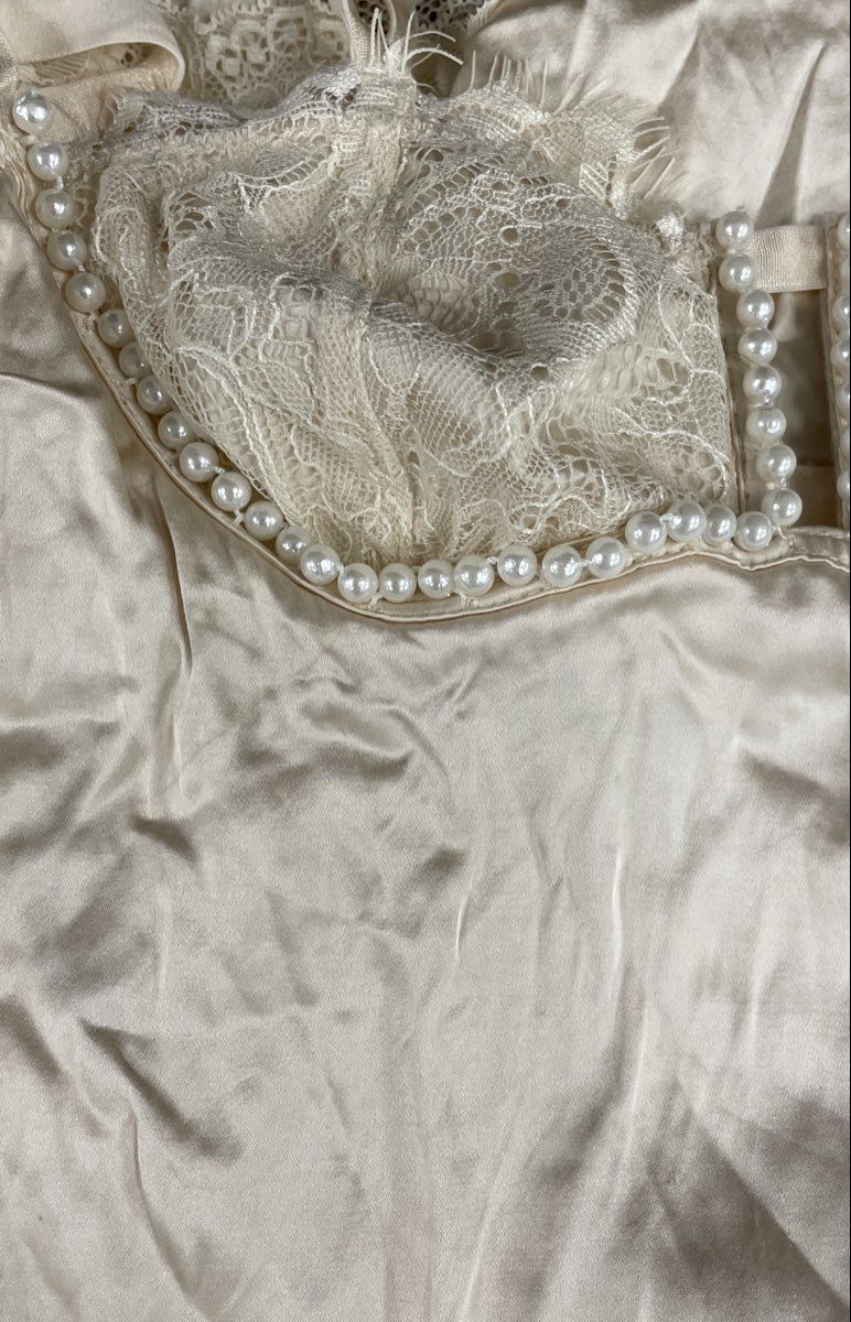 Empress Mimi Women's Ivory Lace Pearl Trim Underwire Chemise Slip Dress Sz S NWT