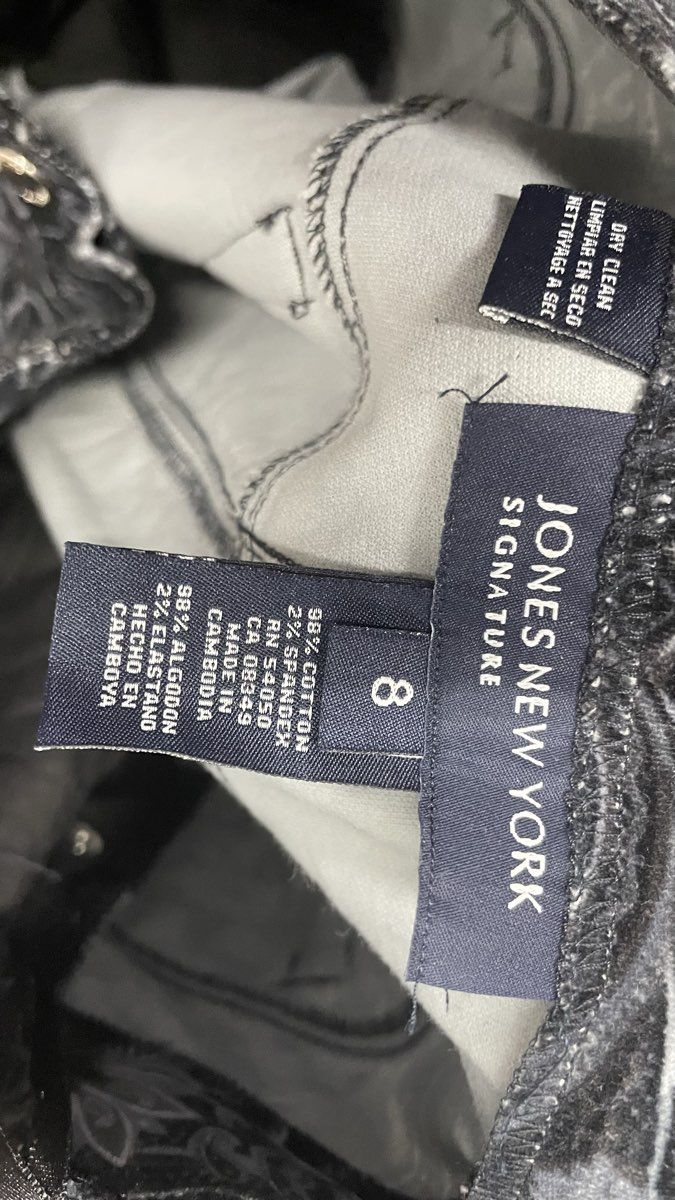 Jones New York Signature Women's Gray Black Paisley Corduroy Pants NWT Sz 8