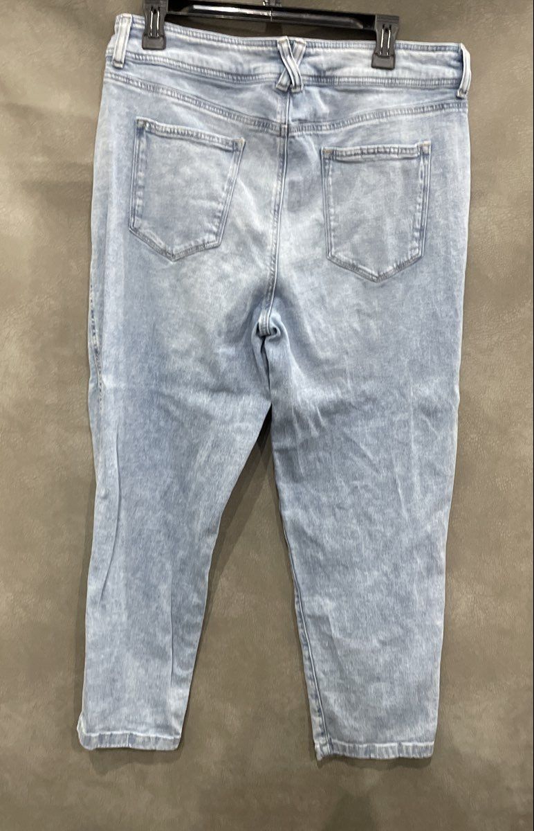 Sonoma Women's Light Wash Blue Pleated Front High Rise Tapered Jeans Sz 16