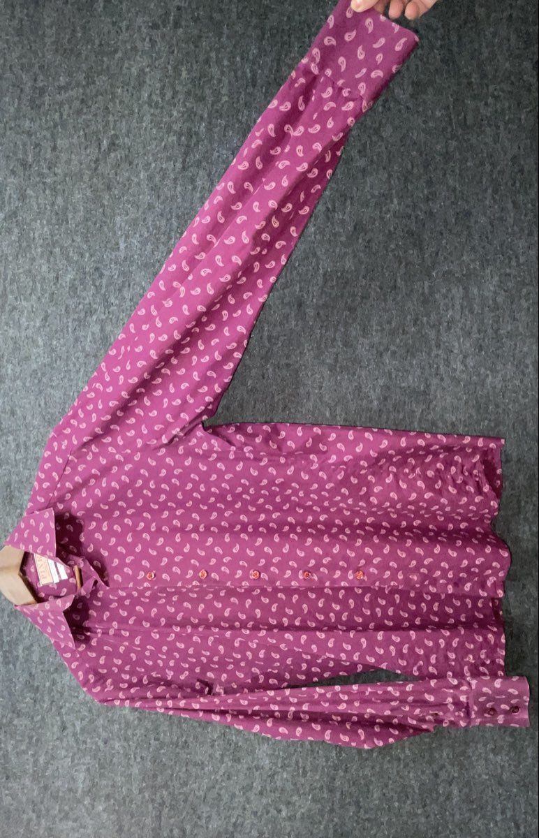 Thomas Pink Men's Purple Paisley Slim Fit Cotton Long Sleeve Shirt Sz 15.5 39