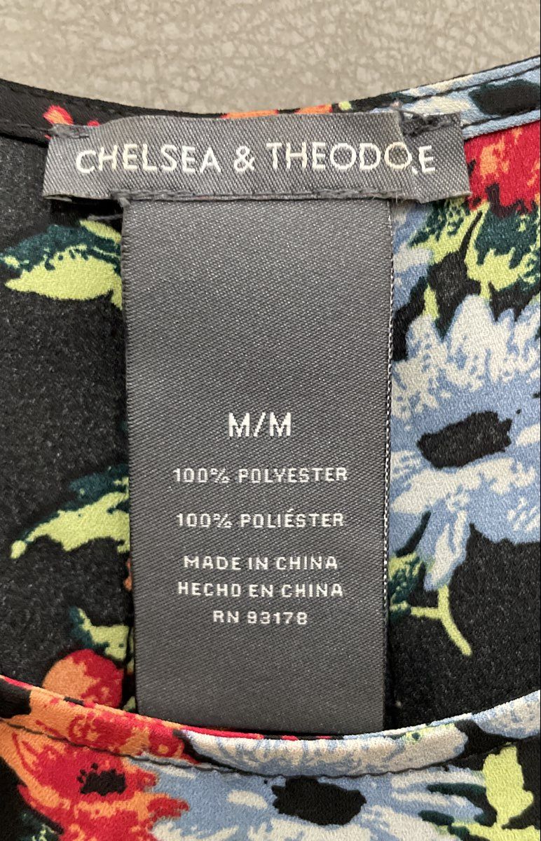 Chelsea and Theodore Women's Black Floral Short Sleeve Blouse Top Sz M