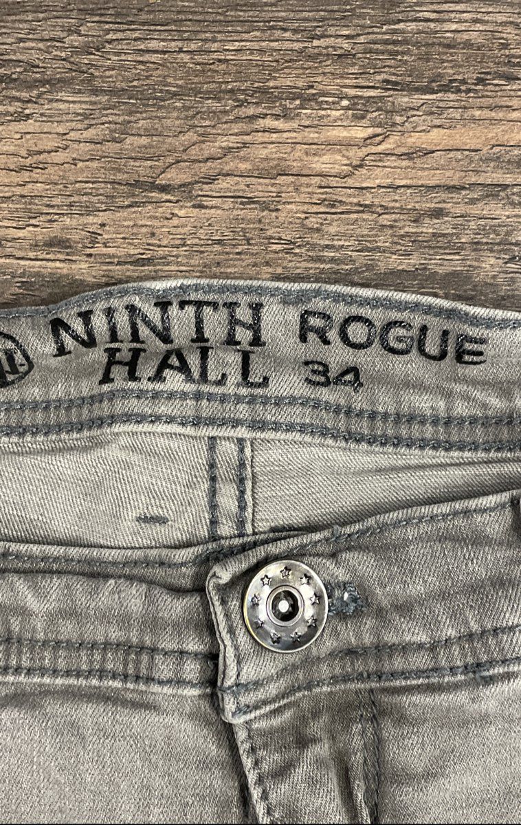 Ninth Hall Men's Rogue Jeans Grey Graffiti Graphic Distressed Skinny Sz 34
