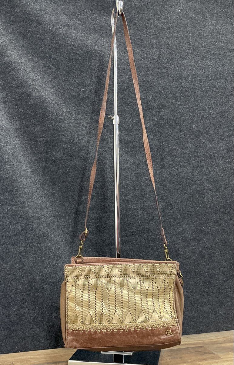 The Sak Brown Leather Gold Metallic Woven Chevron Crossbody Purse Bag