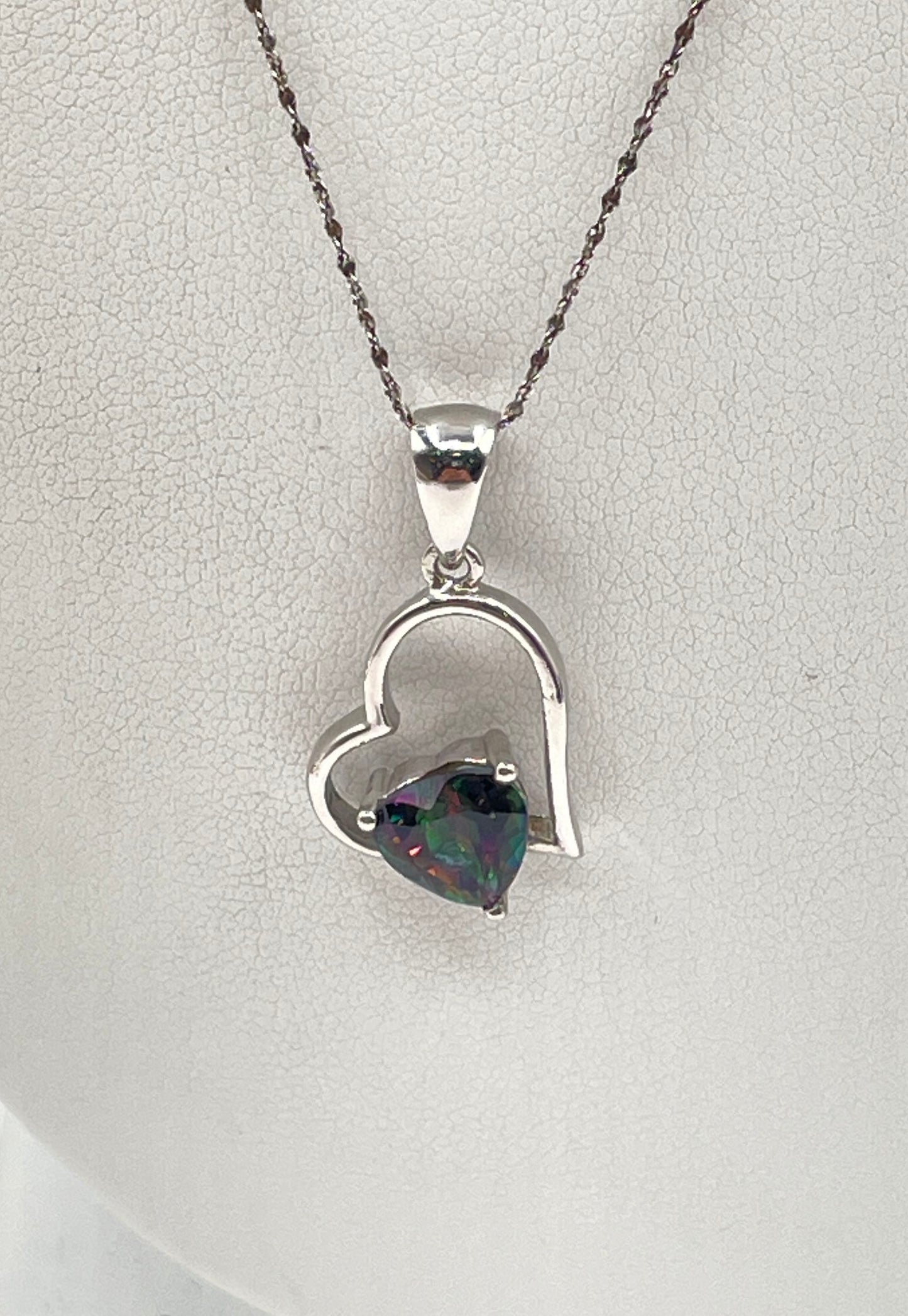 925 Sterling Silver Mystic Topaz Heart Pendant Necklace 3.6g
