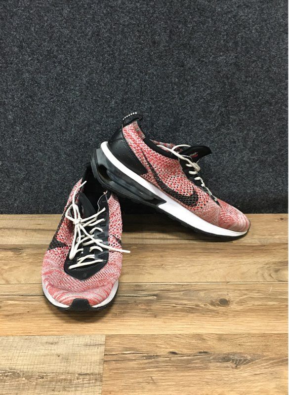 Nike Air Max Flyknit Racer Siren Red Black Running Shoes Women's Size 7.5
