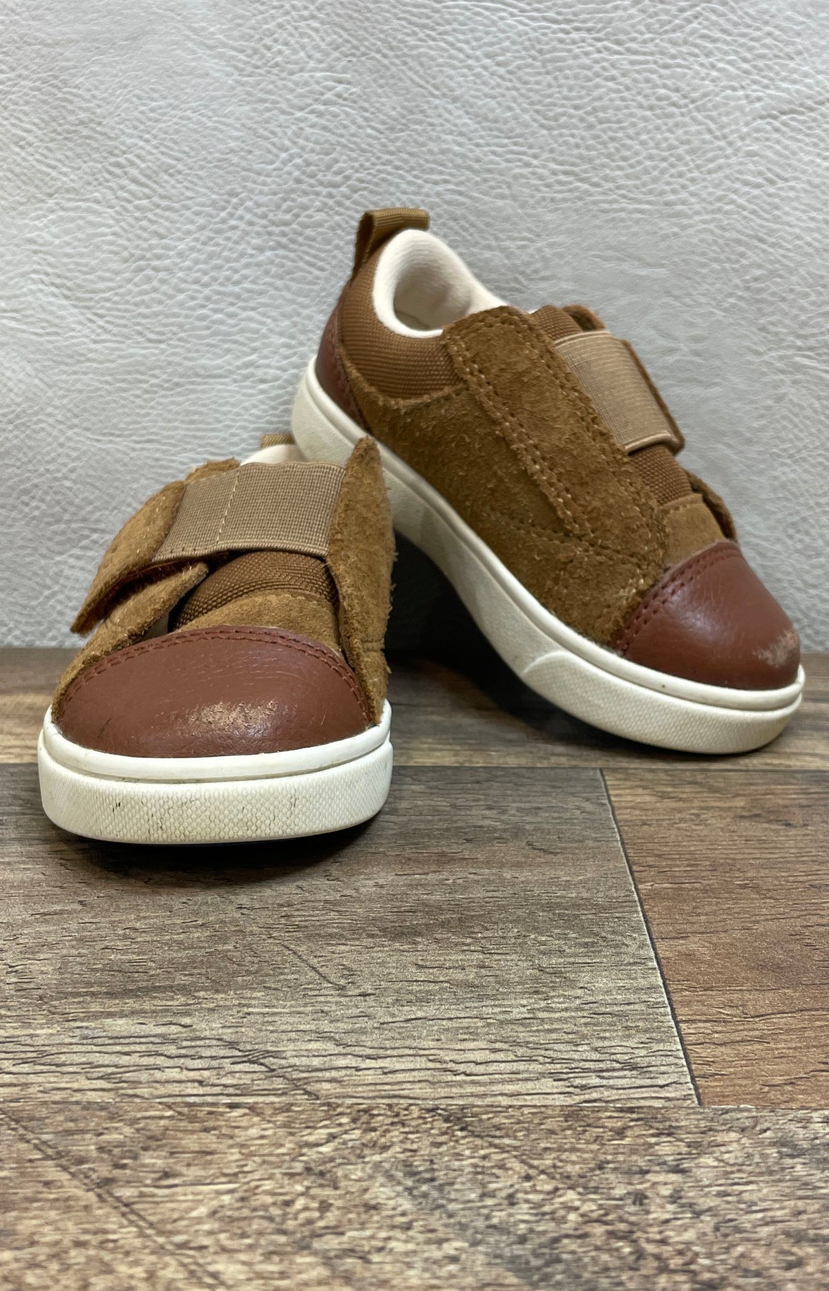 UGG Renato Chestnut Brown Suede Leather Toddler Sneakers Shoes Size 6