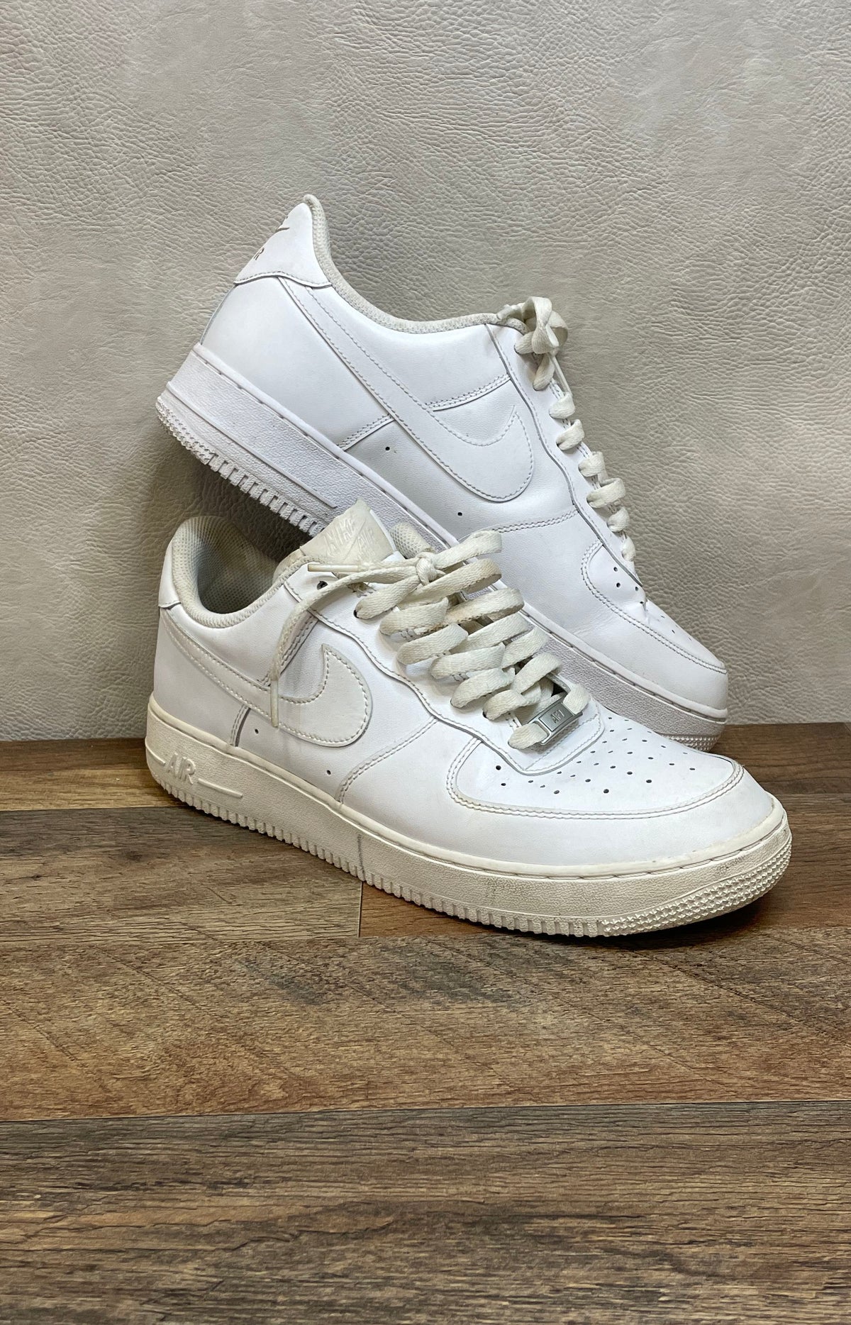 Nike Air Force 1 Low '07 Triple White Sneakers Men's Size 11 CW2288-111