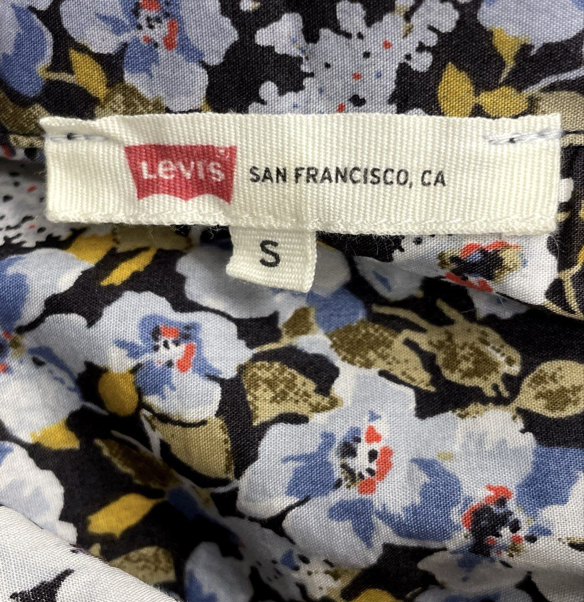 Levi's Women's Floral Pleated Sleeveless Top Button Up Cotton Blue White Sz S