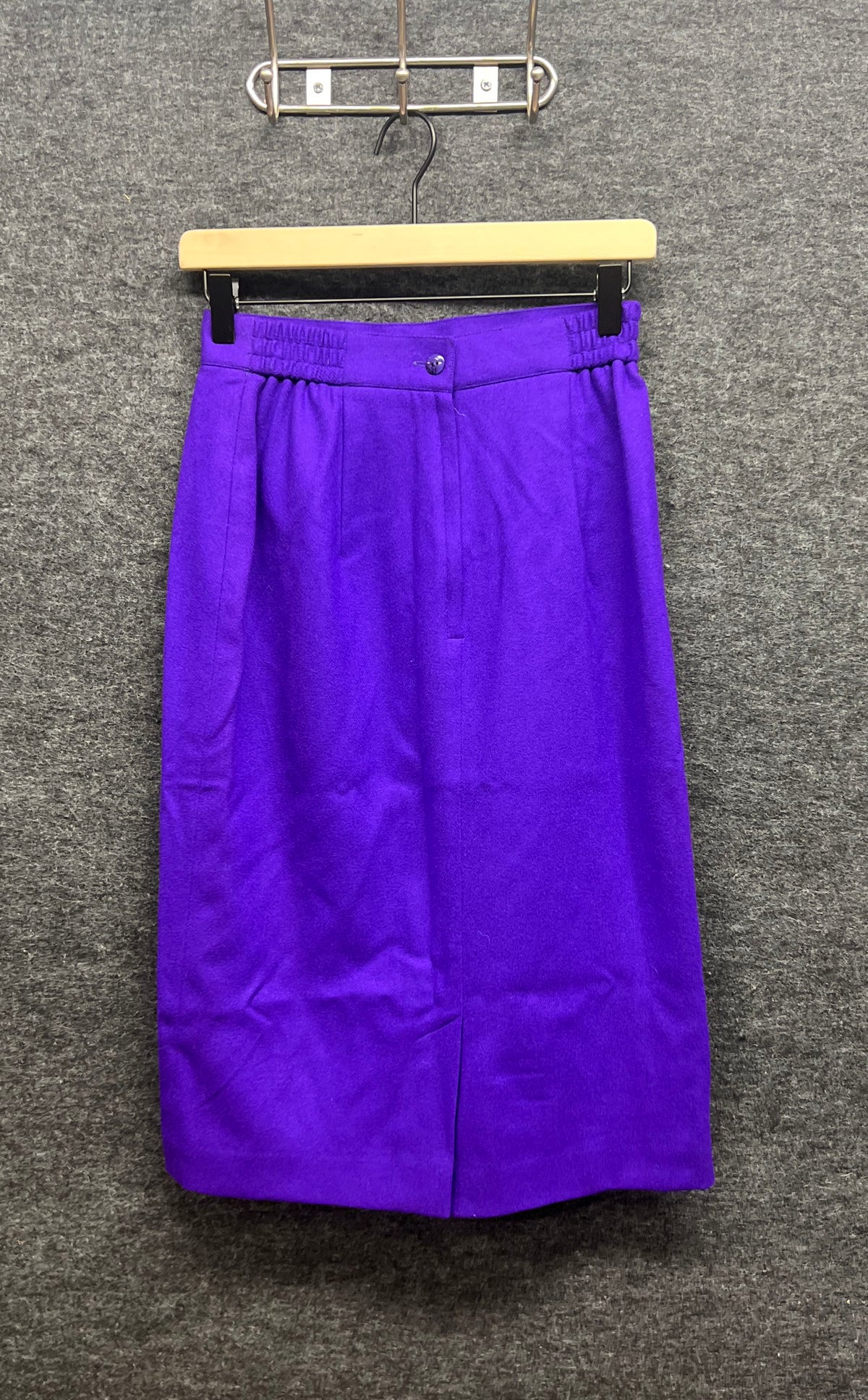 Vintage 90s Requirements Women's Purple 100% Wool Lined Straight Skirt Sz 8