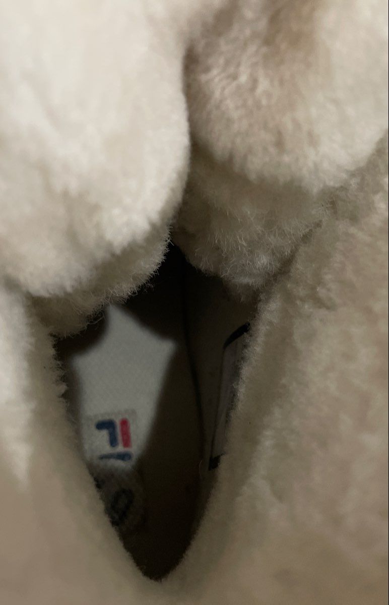 Fila Disruptor Shearling Boot White Faux Fur Winter Lifestyle Size 6.5