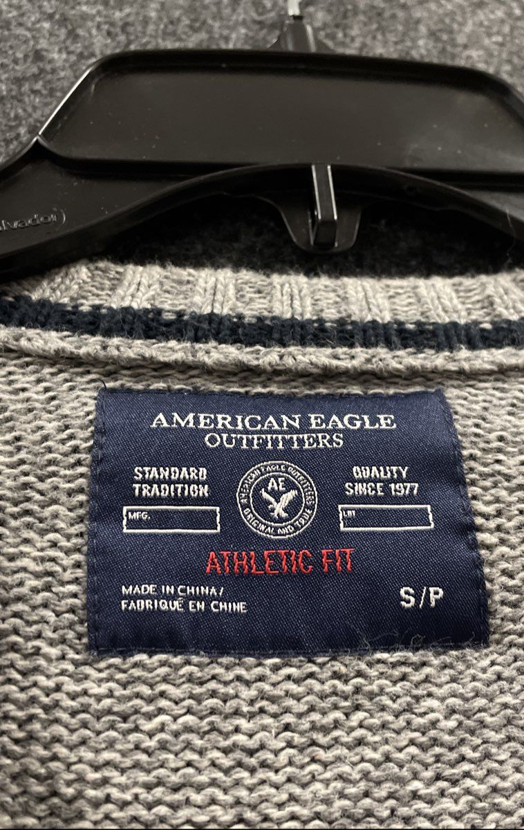 American Eagle Men's Gray Athletic Fit Cotton Blend Crewneck Sweater Sz S