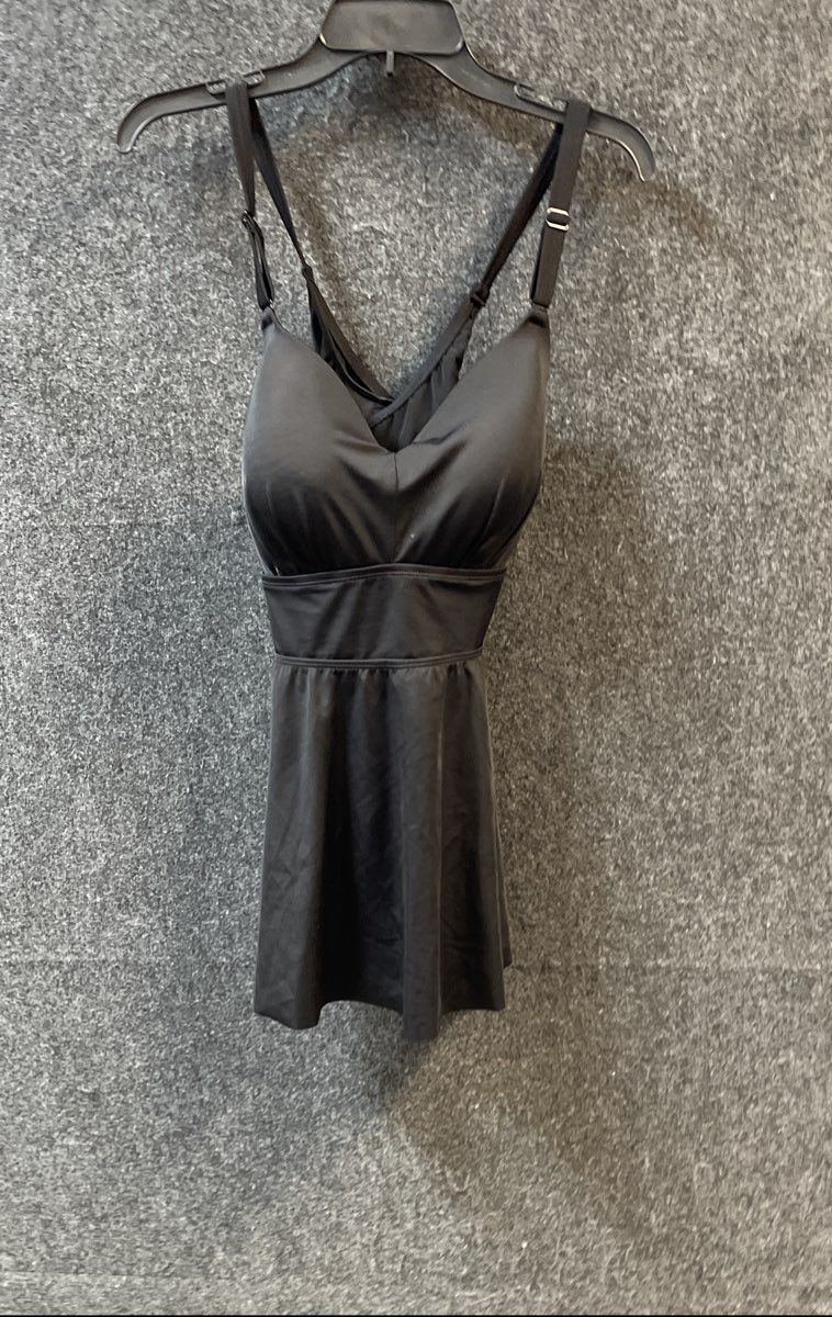 Torrid Women's Black Swim Dress Tankini Top Wire-Free NWT Sz 1 D/DD