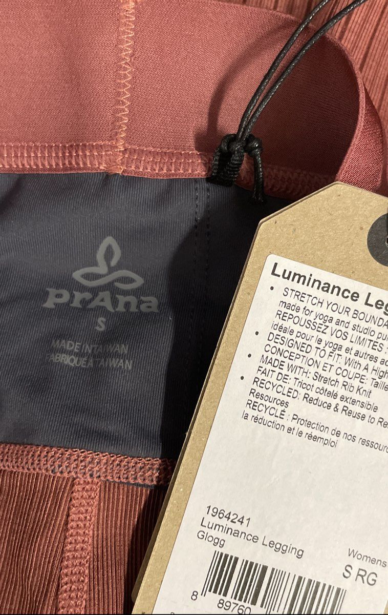 prAna Women's Luminance Leggings Glogg Red Ribbed Knit High Rise NWT Sz S