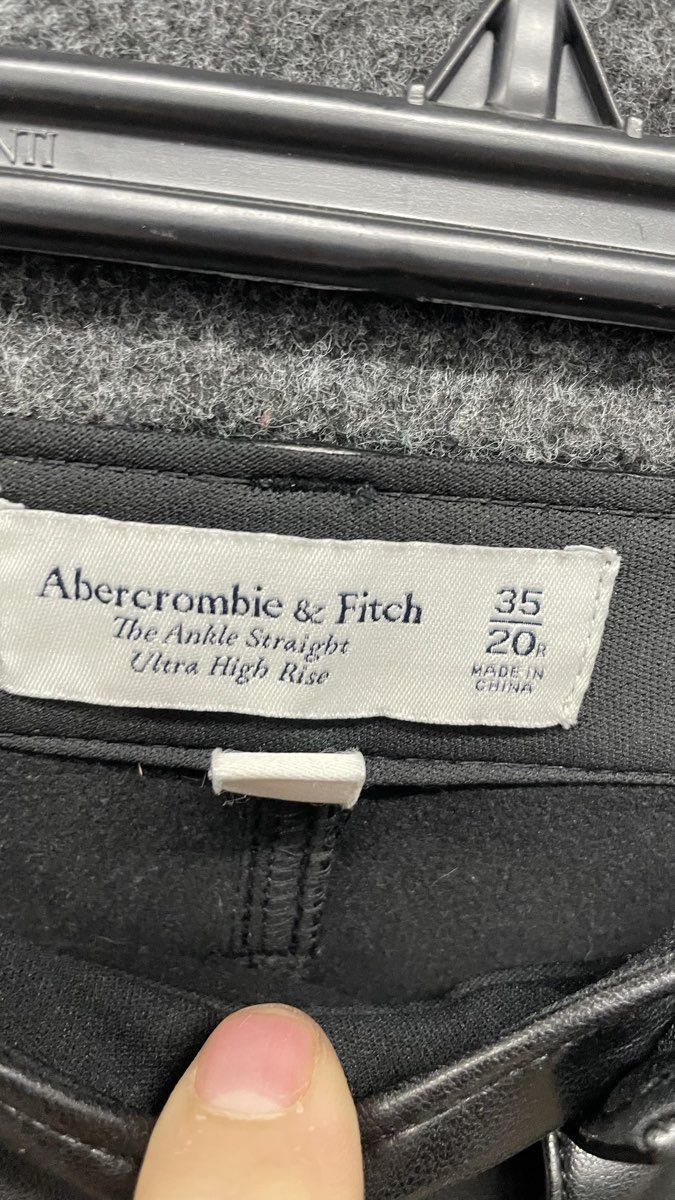 Abercrombie & Fitch Women's Black Faux Leather Ankle Straight Pants Sz 35/20R