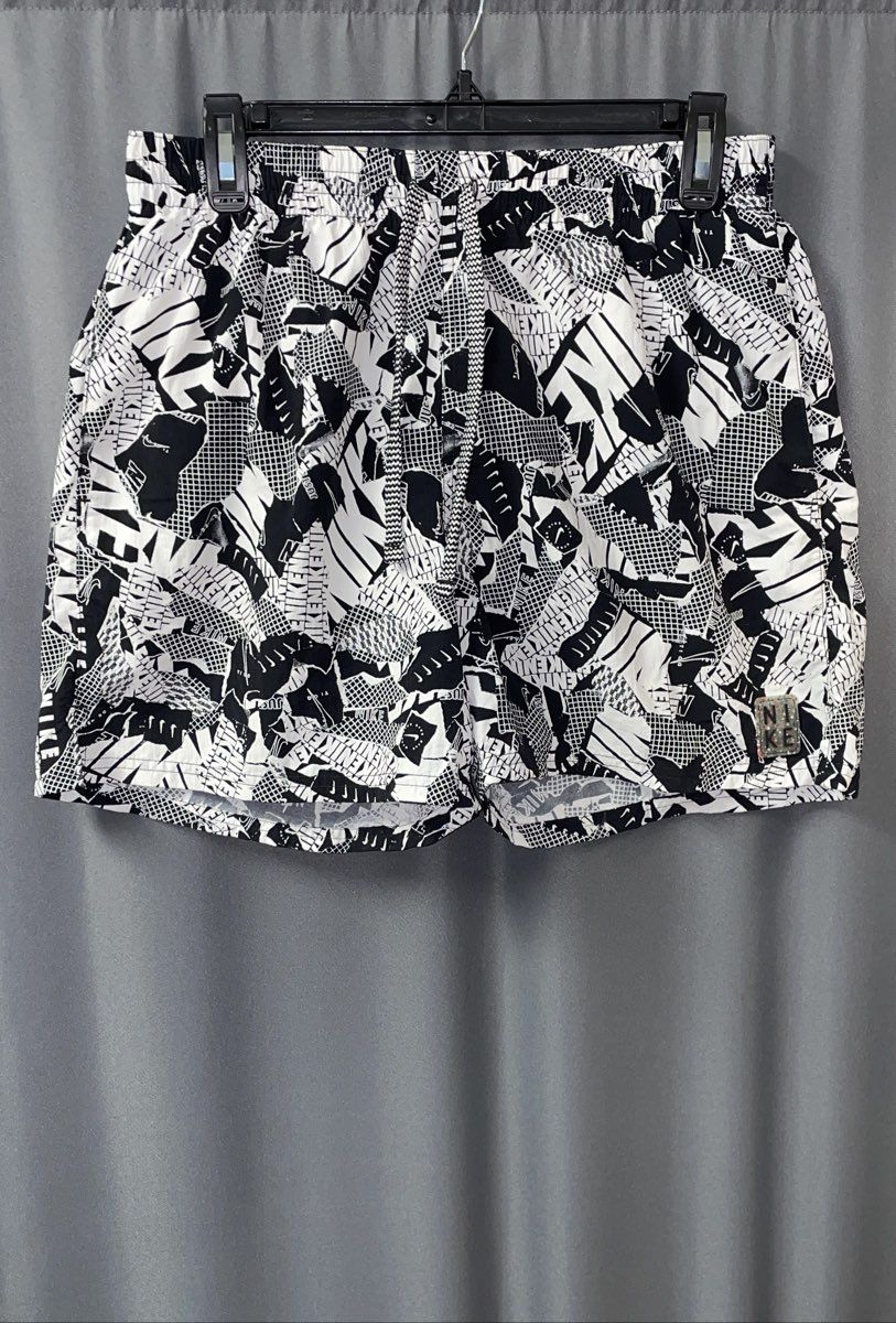 Women's Black/White Nike Shorts - Size M