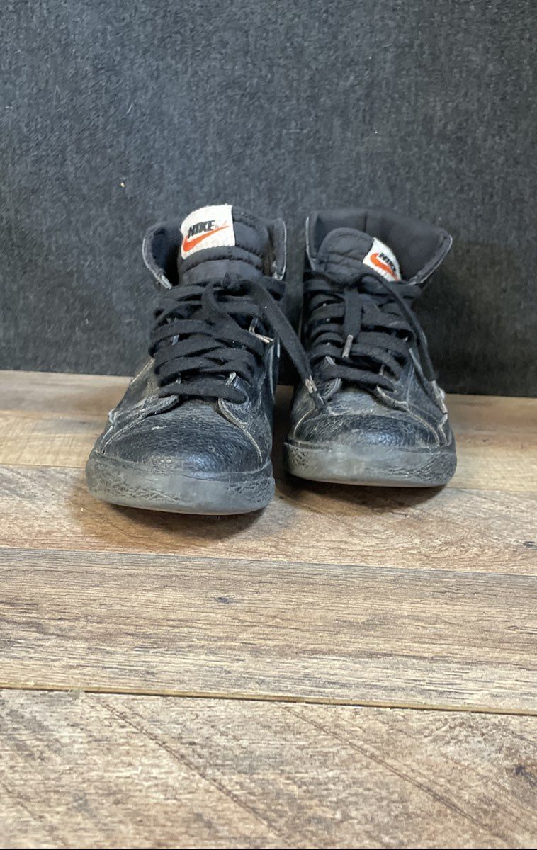 Nike Blazer Mid Black Tumbled Leather Gum Sole Youth Sneakers Size 6.5Y