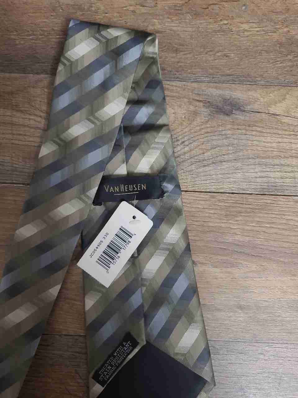 Van Heusen Pierre Cardin Stafford Men's Neck Tie Lot of 3 NWT Geometric Striped