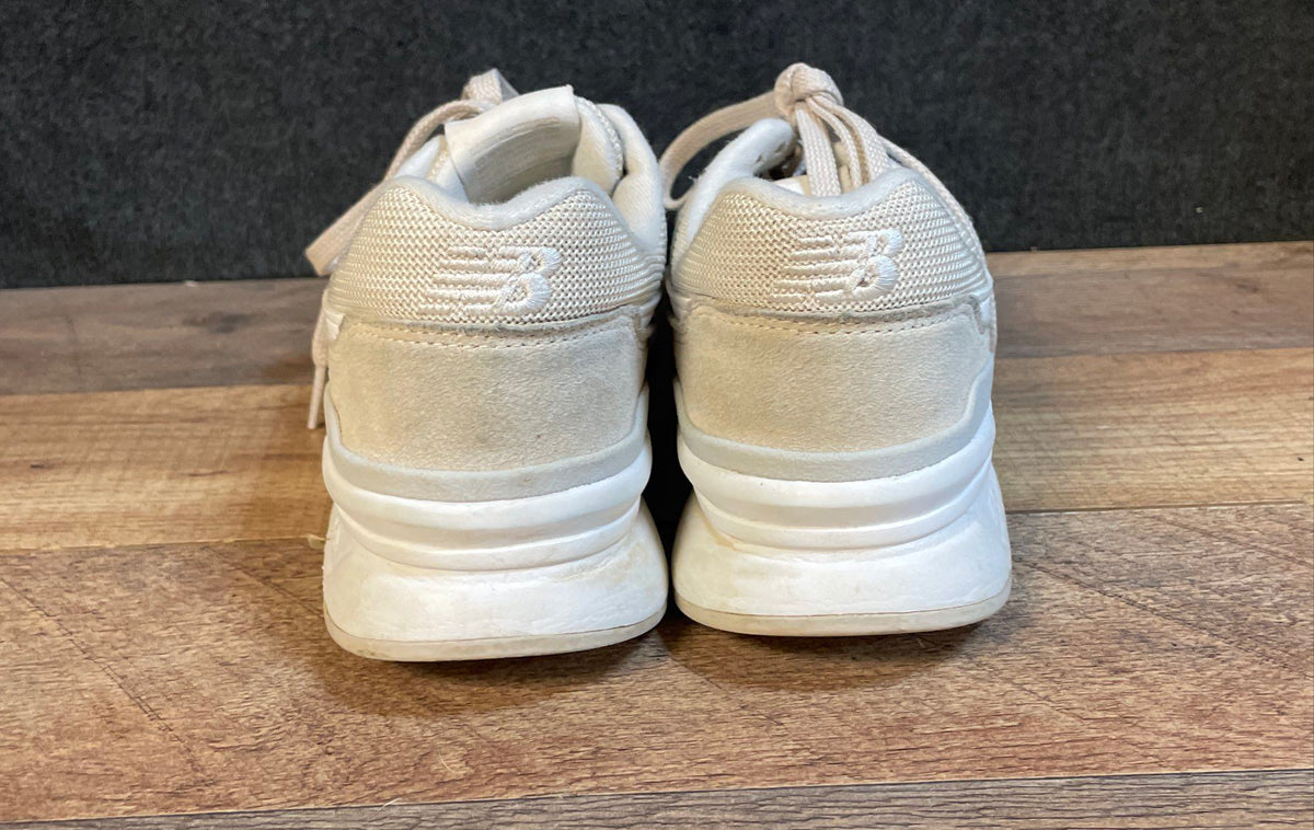 New Balance 997H Beige CW997HSM Women's Lifestyle Sneakers Size 9.5