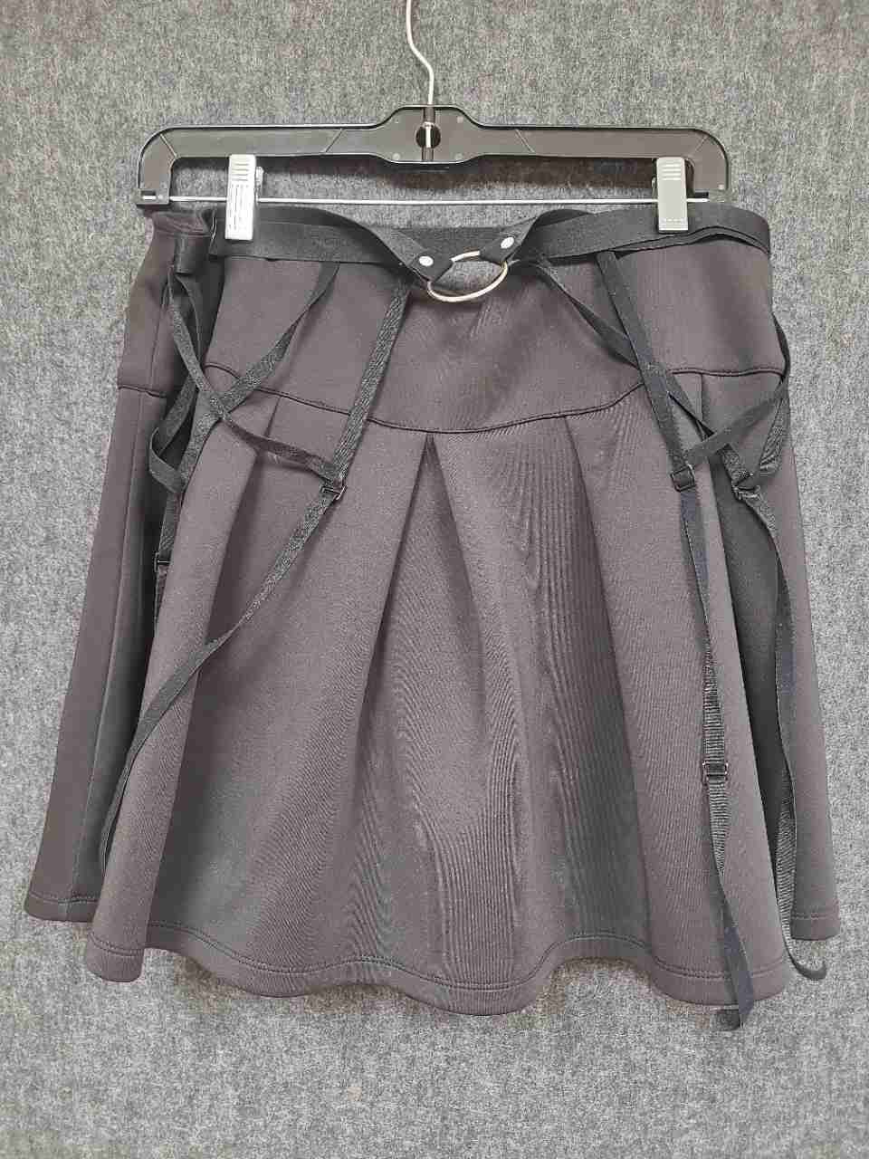 Hot Topic Women's Black Pleated Mini Skirt Harness Strap Ring Goth Punk Sz XL