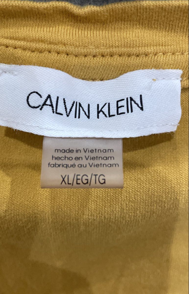Calvin Klein Women's Yellow Large CK Logo Graphic Short Sleeve T-Shirt Sz XL