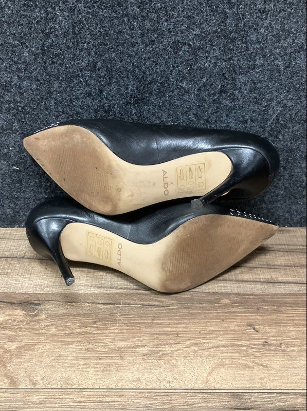 Aldo Studded Pointed Toe Black Stiletto Heels Pumps Women's Size 6