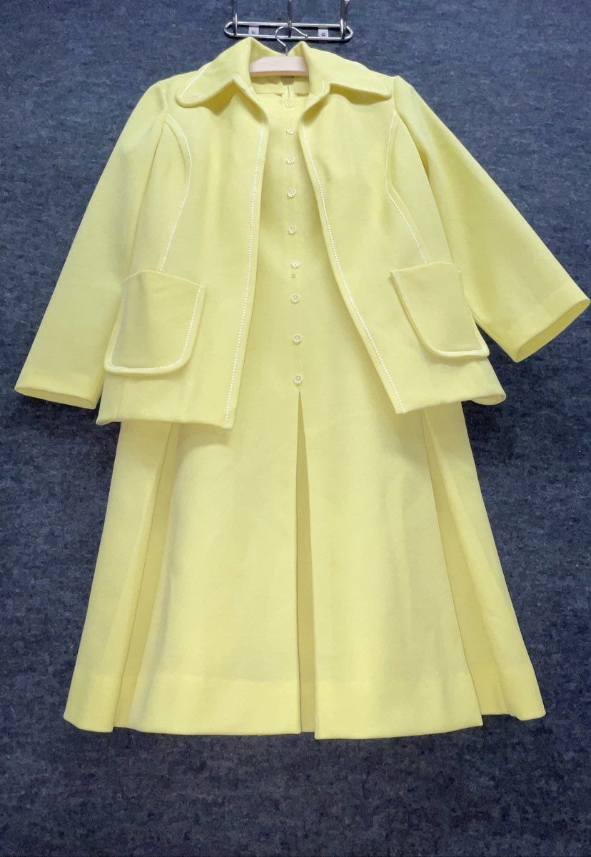 Vintage 70s Women's Yellow 2-Piece Suit Dress and Jacket Set Sz L
