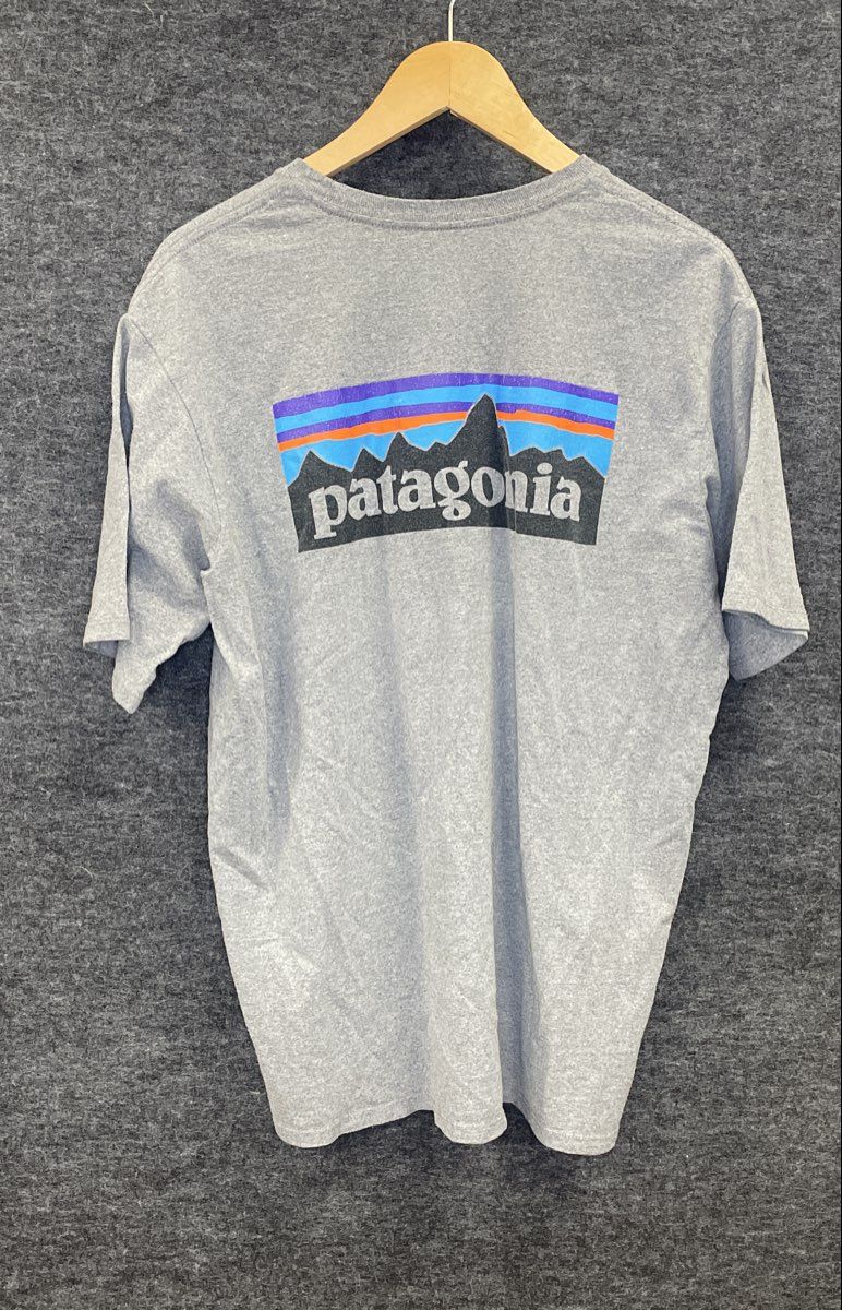 Patagonia Men's Gray P-6 Logo Responsibili-Tee Graphic T-Shirt Sz M