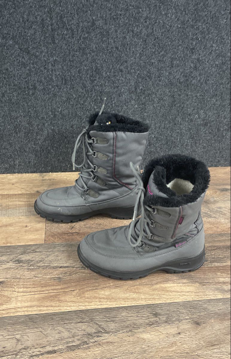 Kamik Brooklyn Grey Waterproof Women's Cold Weather Snow Boots Size 6