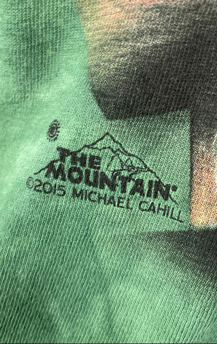 The Mountain Men's Green Tie Dye Christmas Elf Tuxedo Snowflake T-Shirt Sz XL