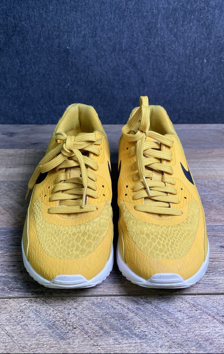 Nike Air Max 90 Ultra 2.0 Gold Dart Women's Sneakers Size 7.5