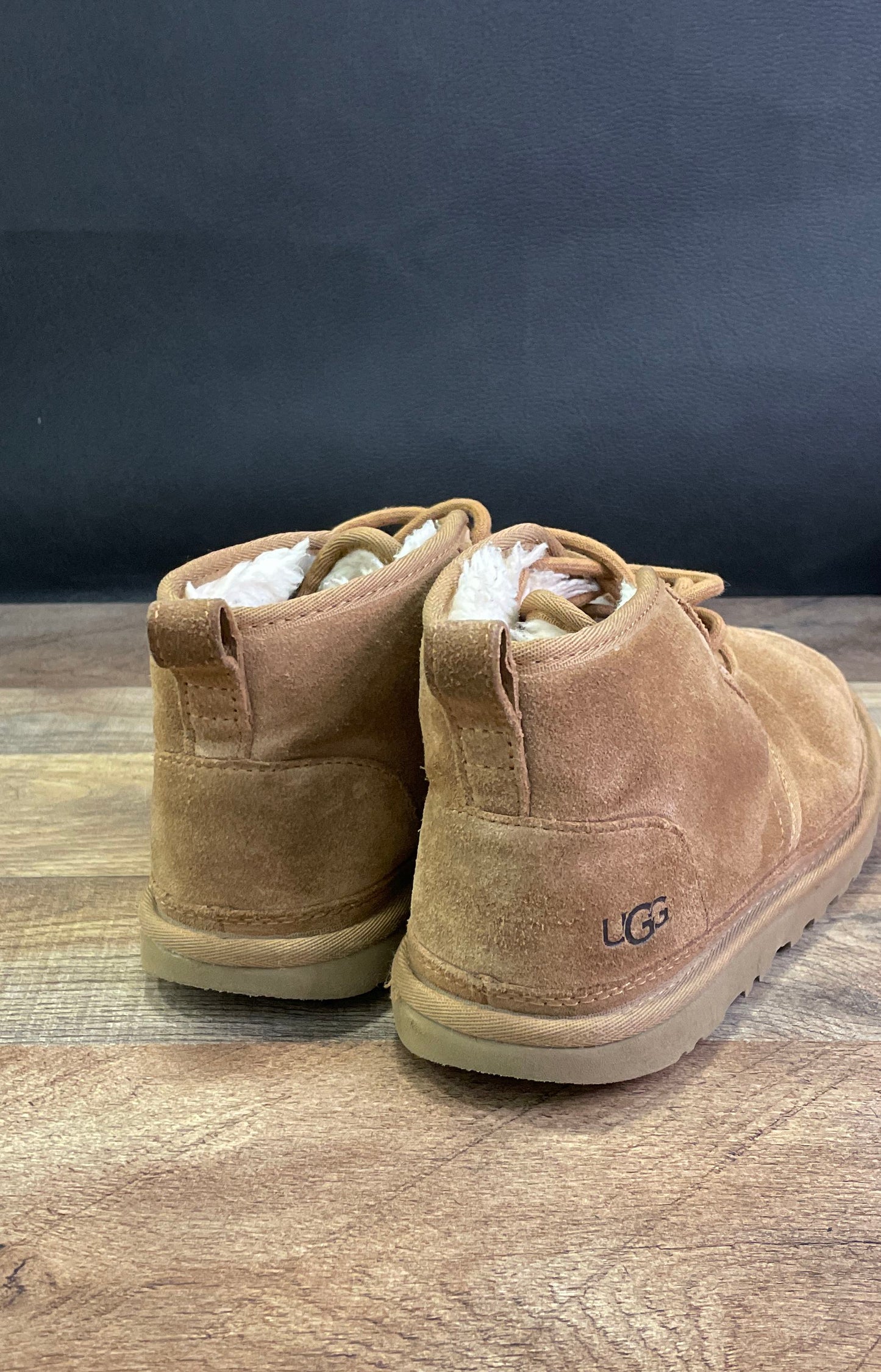 UGG Neumel Chestnut Suede Sheepskin Lined Chukka Boots Women's Size 7