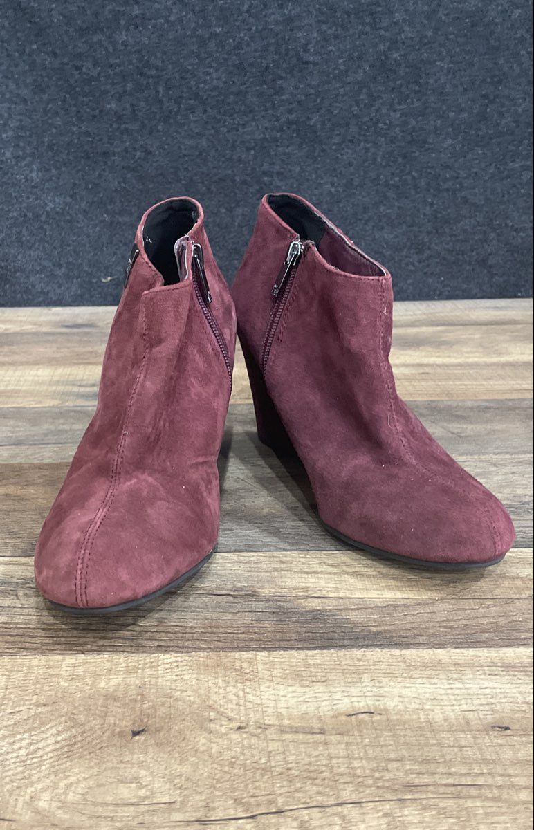 Anne Klein Aktrumble Burgundy Suede Wedge Ankle Boots Booties Women's Size 9M