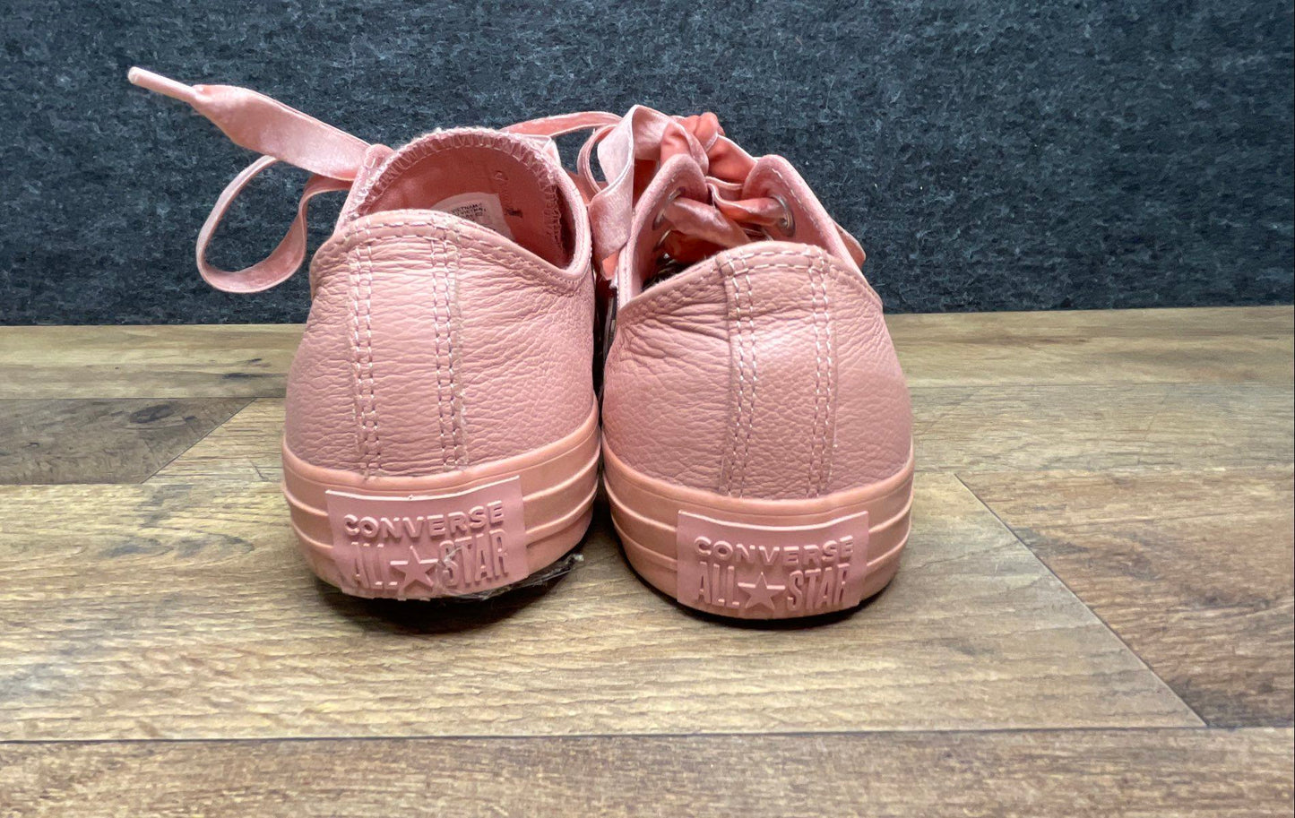 Converse Chuck Taylor All Star Low Pink Leather Velvet Laces Sneakers Sz 10.5