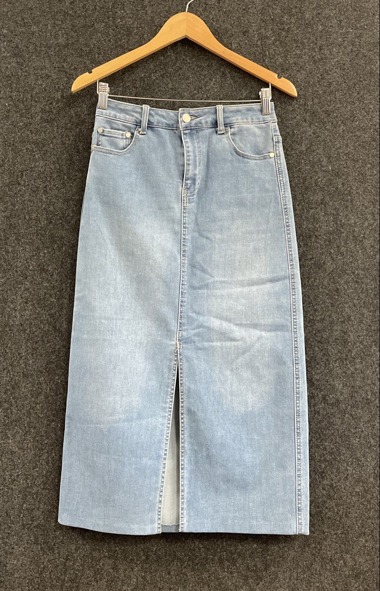 OAT New York Women's Light Wash Denim Midi Skirt Front Slit High Rise Sz 2/26