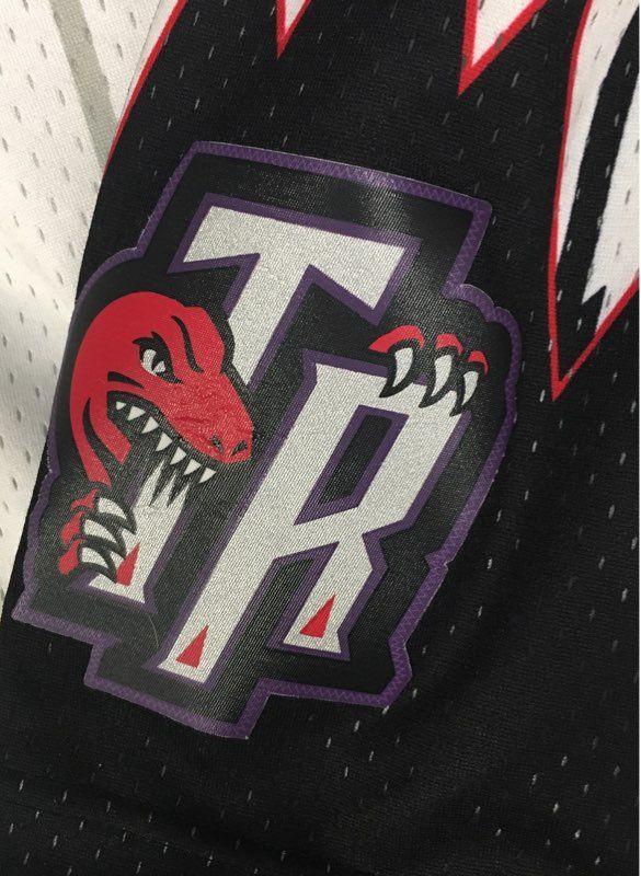 Mitchell & Ness Men's Toronto Raptors Hardwood Classics Swingman Shorts White M