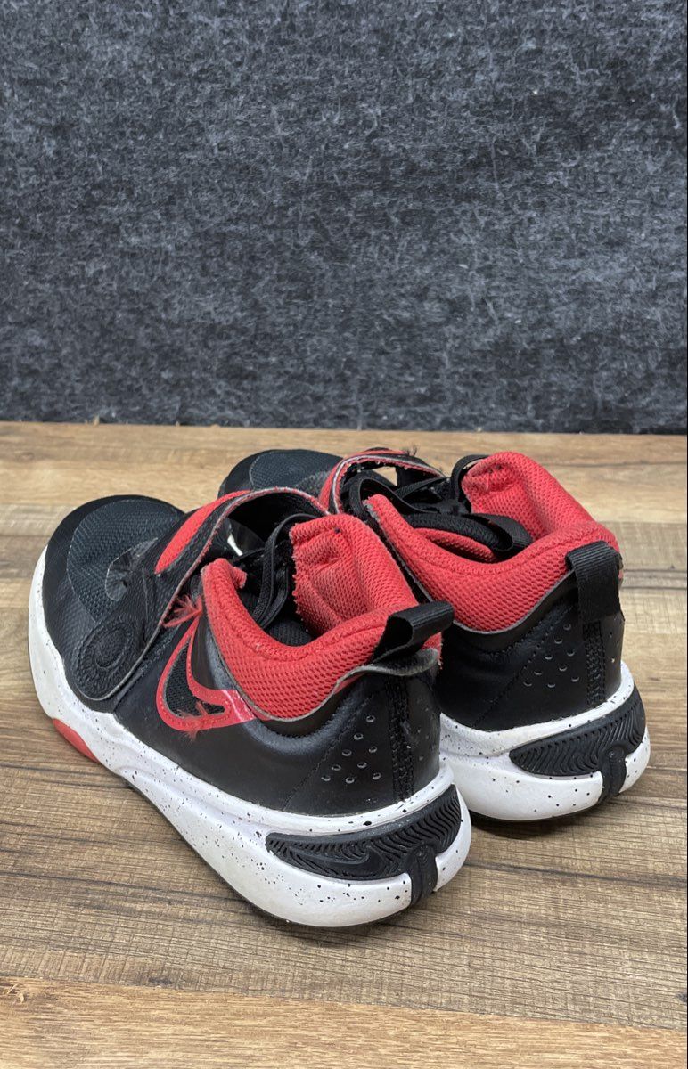 Nike Team Hustle D11 Black University Red White Basketball Sneakers Size 3Y
