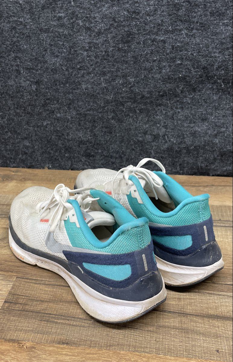 Nike Air Zoom Structure 25 Clear Jade White Women's Running Shoes Size 9.5