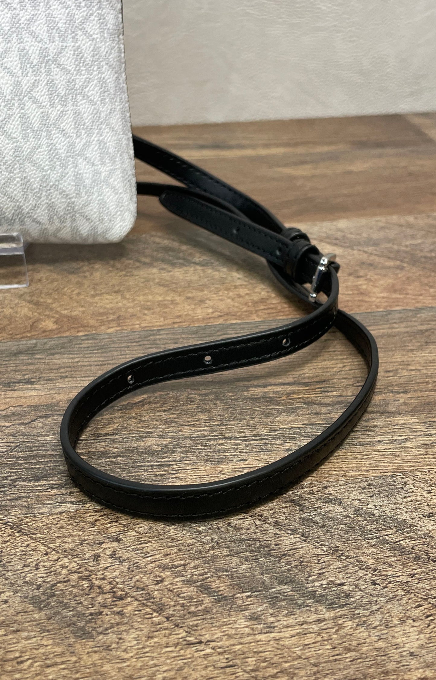 Michael Kors White Signature Logo Jet Set Travel Crossbody Bag Silver Hardware