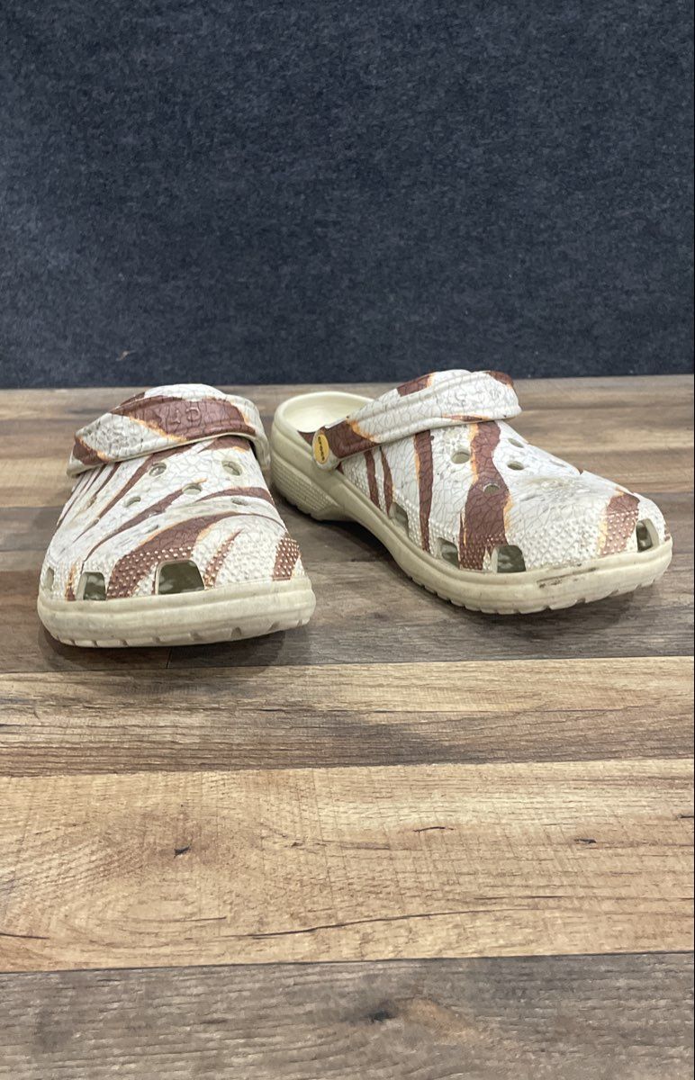 Crocs Classic Clog Jurassic World T-Rex Dinosaur Print Men's Size 12