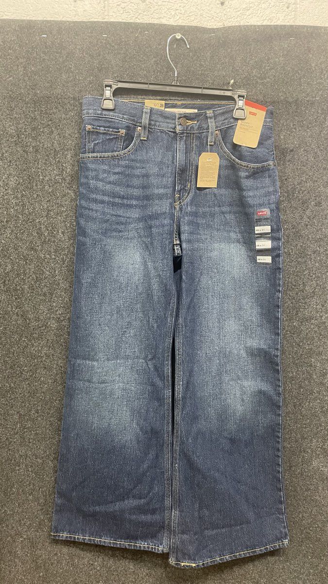 Levi's Women's Middy Bootcut Jeans Medium Wash Blue NWT Sz 28x31