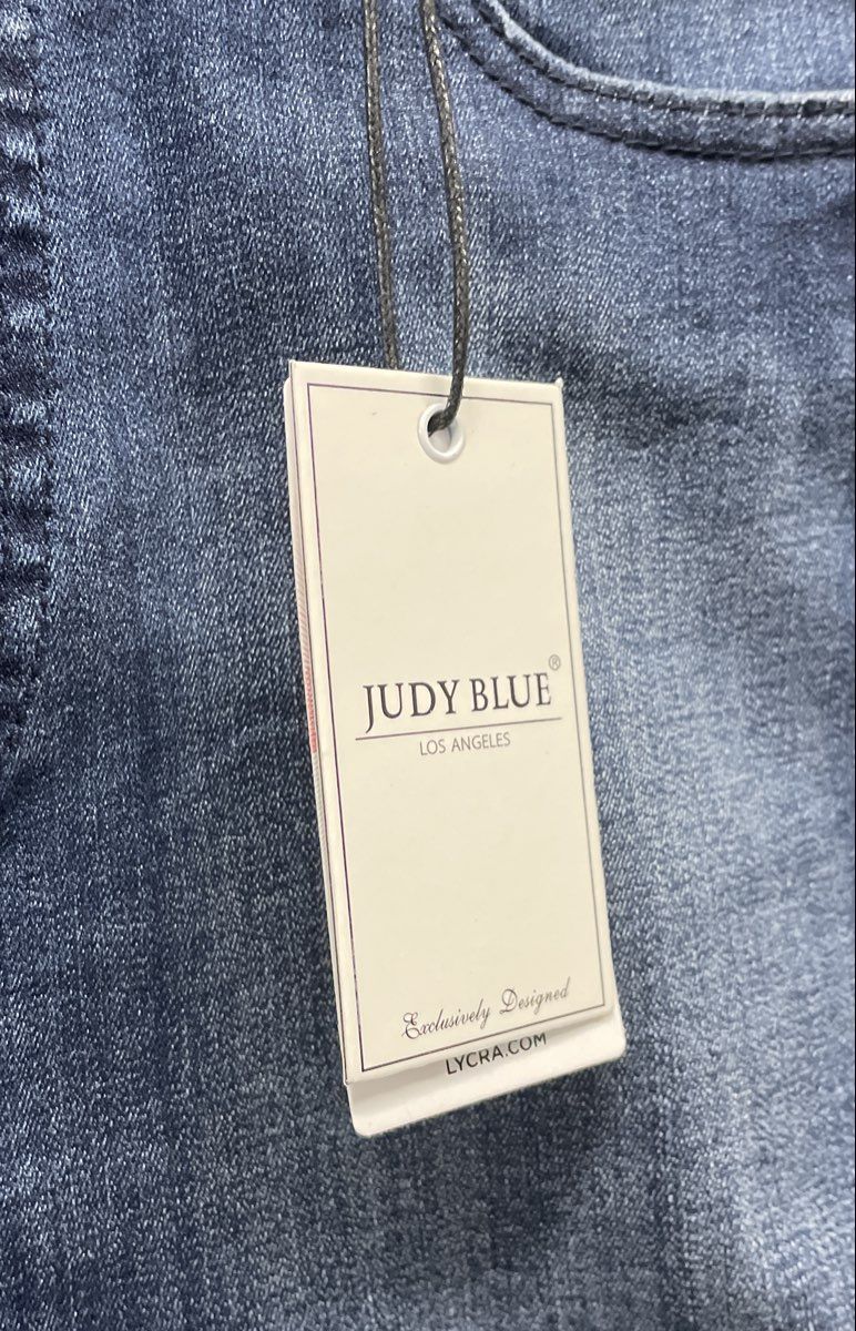 Judy Blue Women's High Waist Pull-On Blue Denim Jean Shorts Frayed Hem Sz L NWT