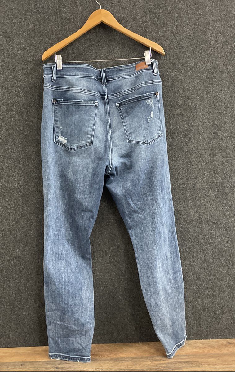 Judy Blue Women's High Rise Distressed Boyfriend Jeans Medium Wash Sz 14W
