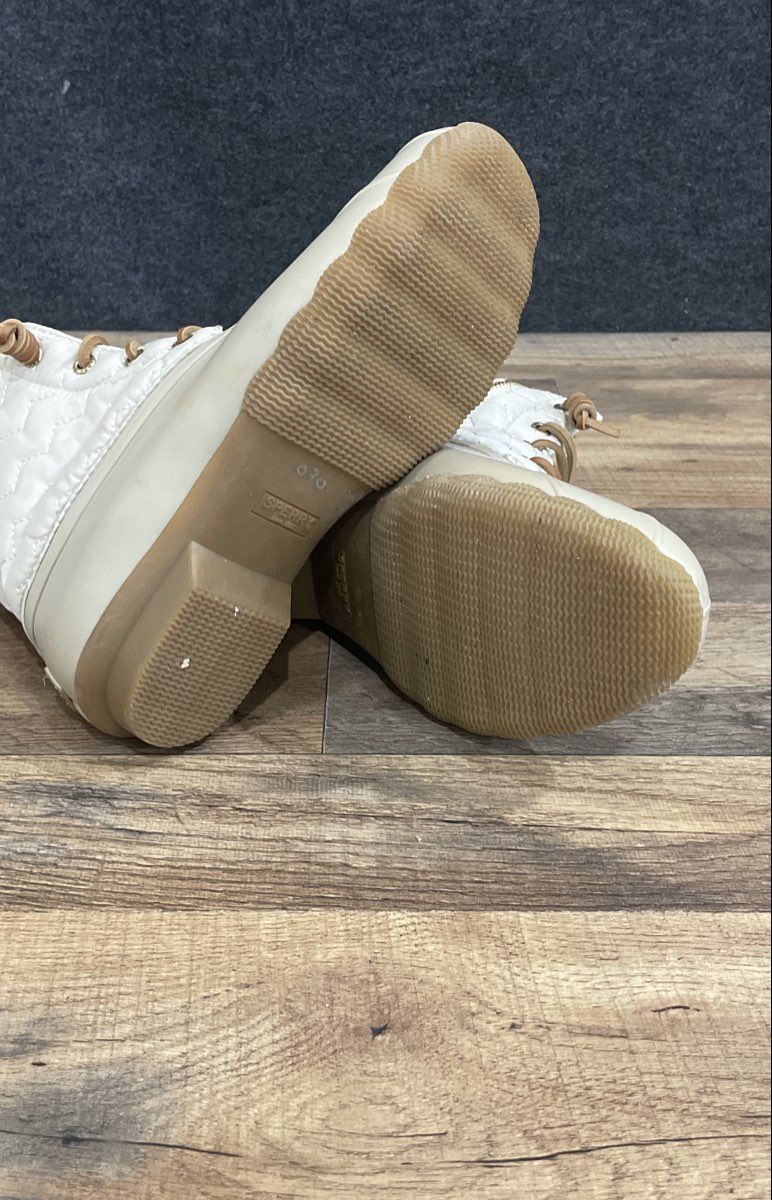 Sperry Saltwater Quilted Duck Boot White Tan Women's Ankle Boots Size 7.5