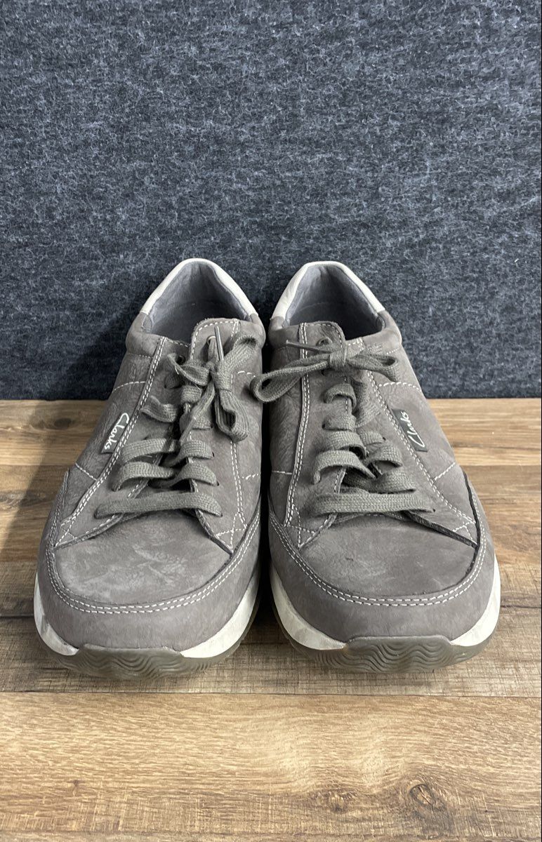 Clarks Collection Men's Grey Leather Lace Up Walking Sneakers Size 11.5