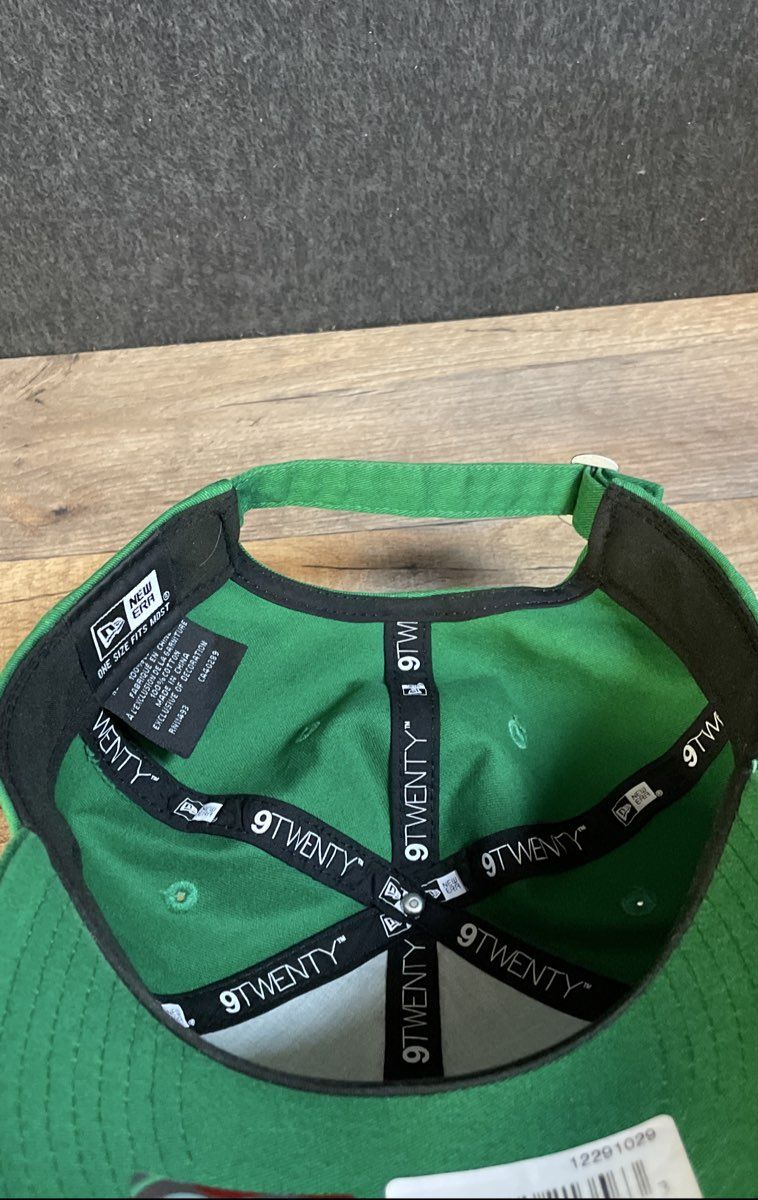 New Era UND Fighting Hawks 9Twenty Green Adjustable Strapback Hat OSFM