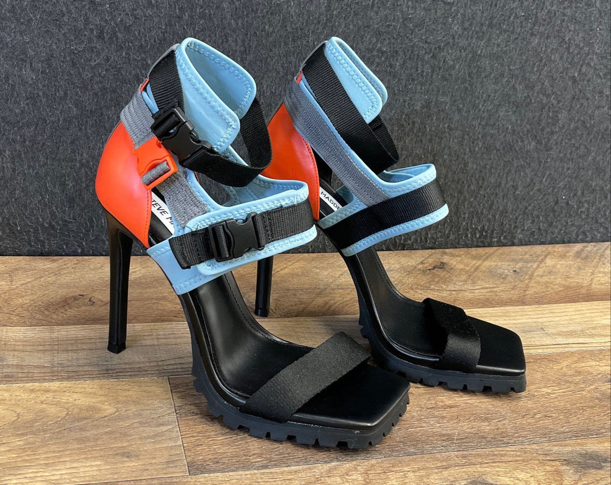 Steve Madden Viable Multi Utility Buckle Stiletto Lug Sole Sandals Size 9