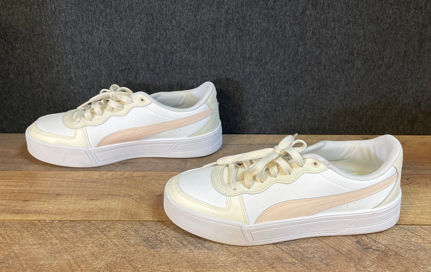 Puma Caven White Pink Women's Low Top Sneakers Size 10